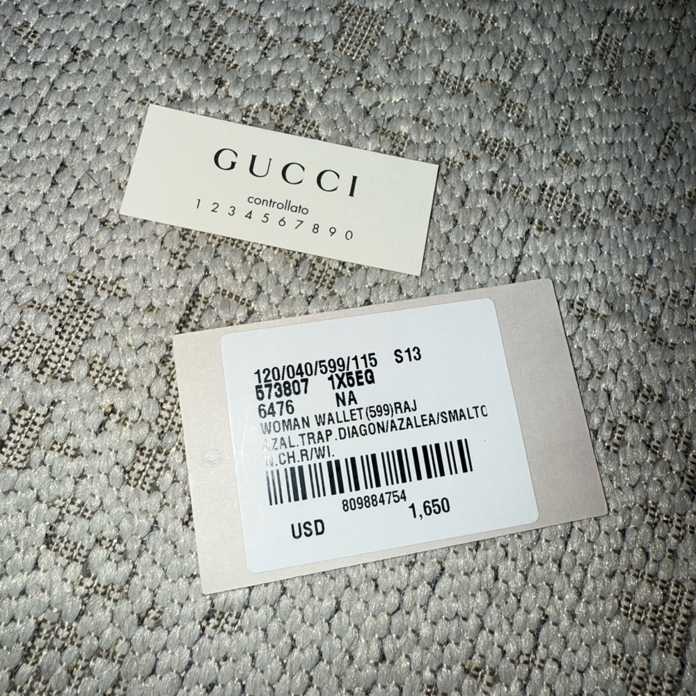 Gucci Marmont Bag - Picture 13 of 13